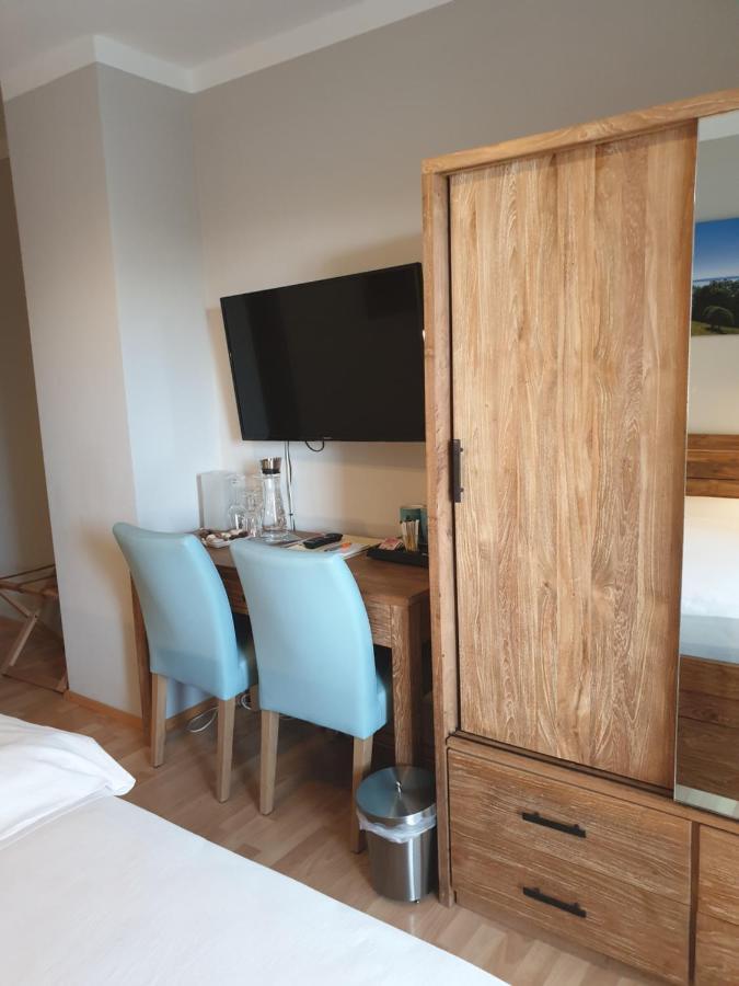 Hotel Garni Mowe Тутцинг Экстерьер фото